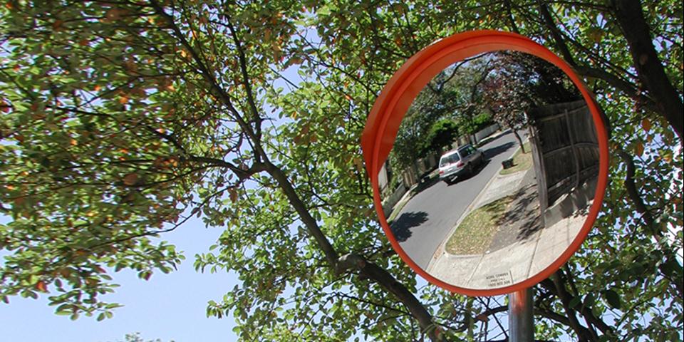 Outdoor Deluxe Acrylic Convex Mirror